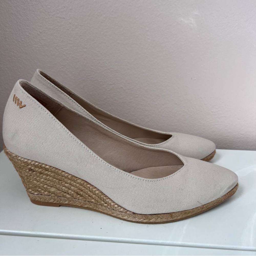 Roses Canvas V Cut Espadrille Wedges - Picture 14 of 16